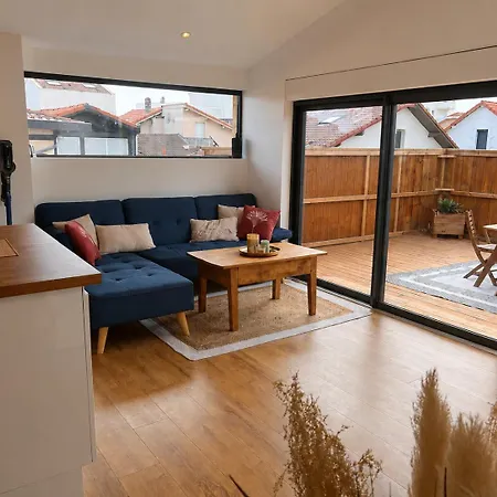 Appartement Anaoloc Spacieux A Deux Pas De La *